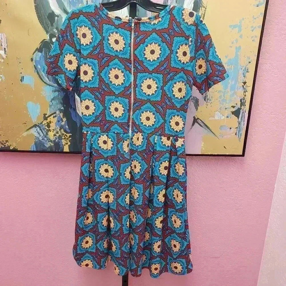 Lularoe Amelia Dress  - Picture 3 of 6